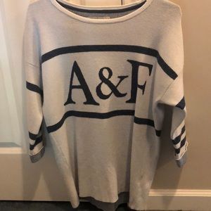 Abercrombie & Fitch Sweater